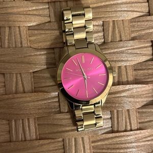 Michael Kors Watch NEEDS BATTERIES